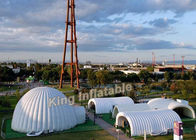 巨大な直径8mのドームの膨脹可能なでき事のテントによっては、膨脹可能なイグルーのテントがパーティを楽しみます