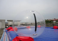 水球の透明で膨脹可能な歩行