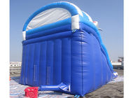 カスタマイズされた耐久の屋外ポリ塩化ビニール膨脹可能な水スライド 0.55 mm ポリ塩化ビニールの防水シート
