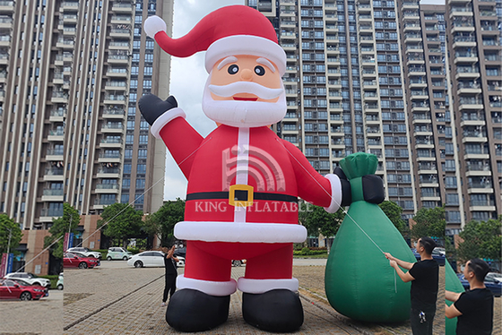 巨大なクリスマス/党/Xmasのためのサンタクロース26Ftの膨脹可能なクリスマスの装飾の屋外の空気によって吹かれる挨拶モデル