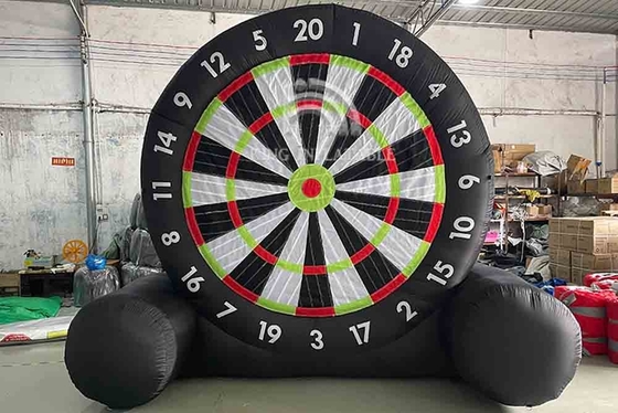 13*13 Ftの巨大で膨脹可能なサッカーは大手のInflatablesのフットボールの投げ矢のゲームを放つ