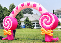 ピンクの子供の誕生会の装飾祝祭のための膨脹可能なキャンデーのフロスのアーチ
