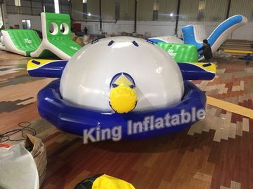 耐久財0.9mmポリ塩化ビニール水公園/ウォーター・スポーツのための気密の膨脹可能な土星水おもちゃ