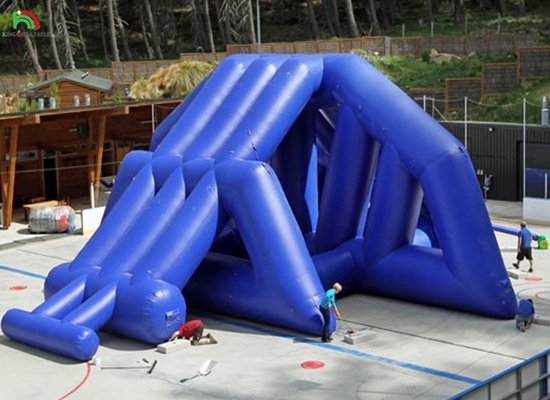 商業用高品質のテーマパーク 充電式ウォータースライド 娯楽公園用大型充電式バウンサースライド