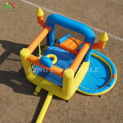子供のための充電式跳ね返しハウス コンボパーティー 幼児用の充電式跳ね返し城 スライドプールバスケット ダートボード トランポリン