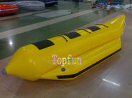 3 人 0.9mm ポリ塩化ビニールの防水シート水膨脹可能で黄色いバナナ ボート Inflatables/熱い販売の膨脹可能なバナナ ボート