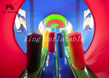 多彩な防水シートの爆発のMultiplayの列車のトンネルの子供の娯楽運動場