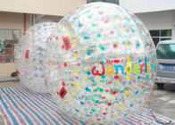 子供のための多彩なポリ塩化ビニール膨脹可能な Zorb の球/膨脹可能なロール・ボールは楽しい時を過します