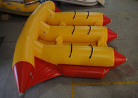ウォーター・スポーツの 6 人のための膨脹可能なフライ フィッシングのボートのバナナの形ポリ塩化ビニールの防水シート
