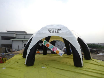 10m は白によって印刷される屋根が付いている膨脹可能な気密のくものでき事のテントの黒ポリ塩化ビニール フレームのポストに及びます