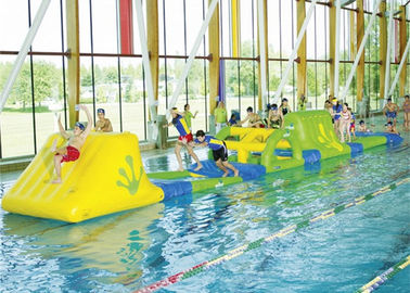 水のジャンプ膨脹可能な浮遊水公園/膨脹可能な水島