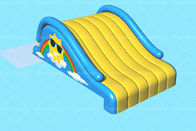 家の子供はSwimlineの膨脹可能なプール極度の水スライドの小型サイズを使用する
