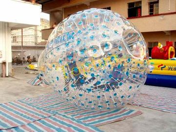 おかしい活動のセリウムのための 3 つの人 75 Kg 多彩で膨脹可能な Zorbing の球