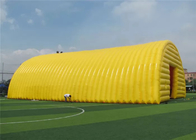 黄色い地上の膨脹可能なドームの商業でき事のテント ポリ塩化ビニールは防水シート材料に塗った