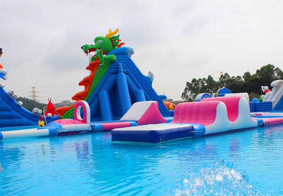 商業膨脹可能なおもちゃのドラゴンのボートの主題のプール水公園