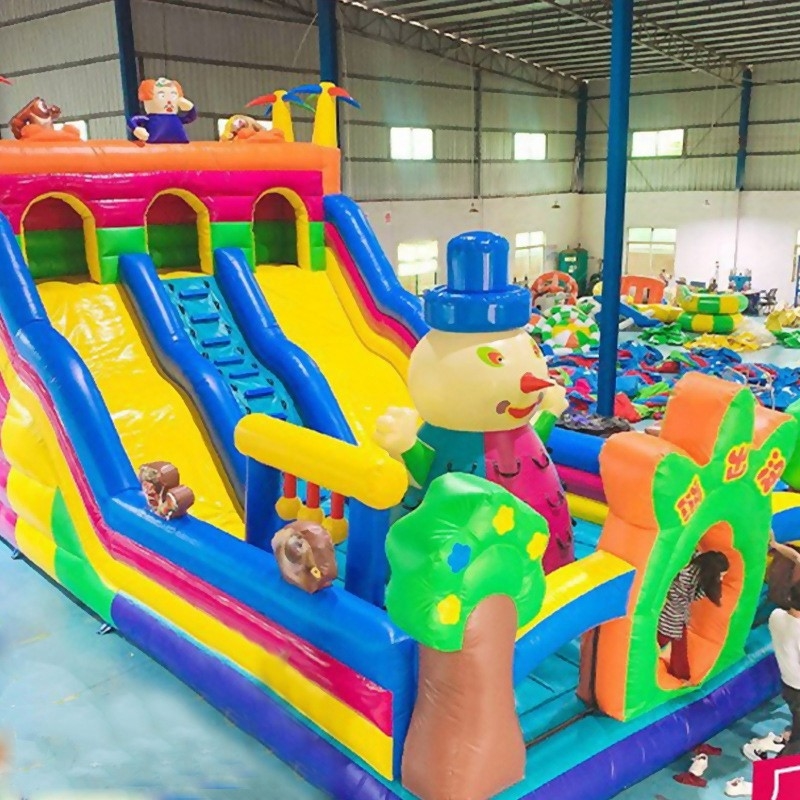 オーダーメイド 商業用PVC オックスフォード 充電式バウンサー 少年用遊園地用のバウンサーハウス 城