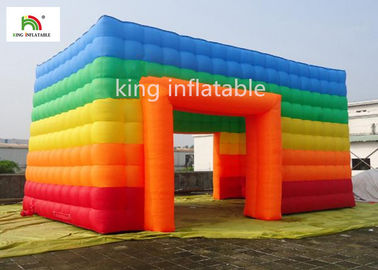 EN14960虹のコマーシャルのための膨脹可能なでき事のテント4m多彩なオックスフォード